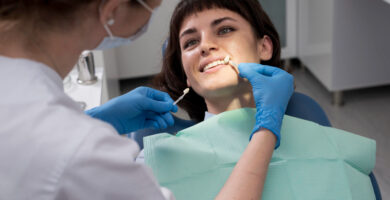 Reabilitação Oral: Como Transformar Sua Qualidade de Vida Através do Sorriso 8 Implante dentario dentes